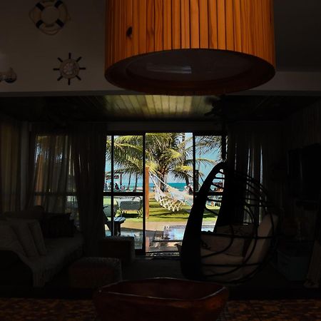 Bangalo Luxo Beira Mar Carneiros Beach Resort プライア・ドス・カルネイロス エクステリア 写真