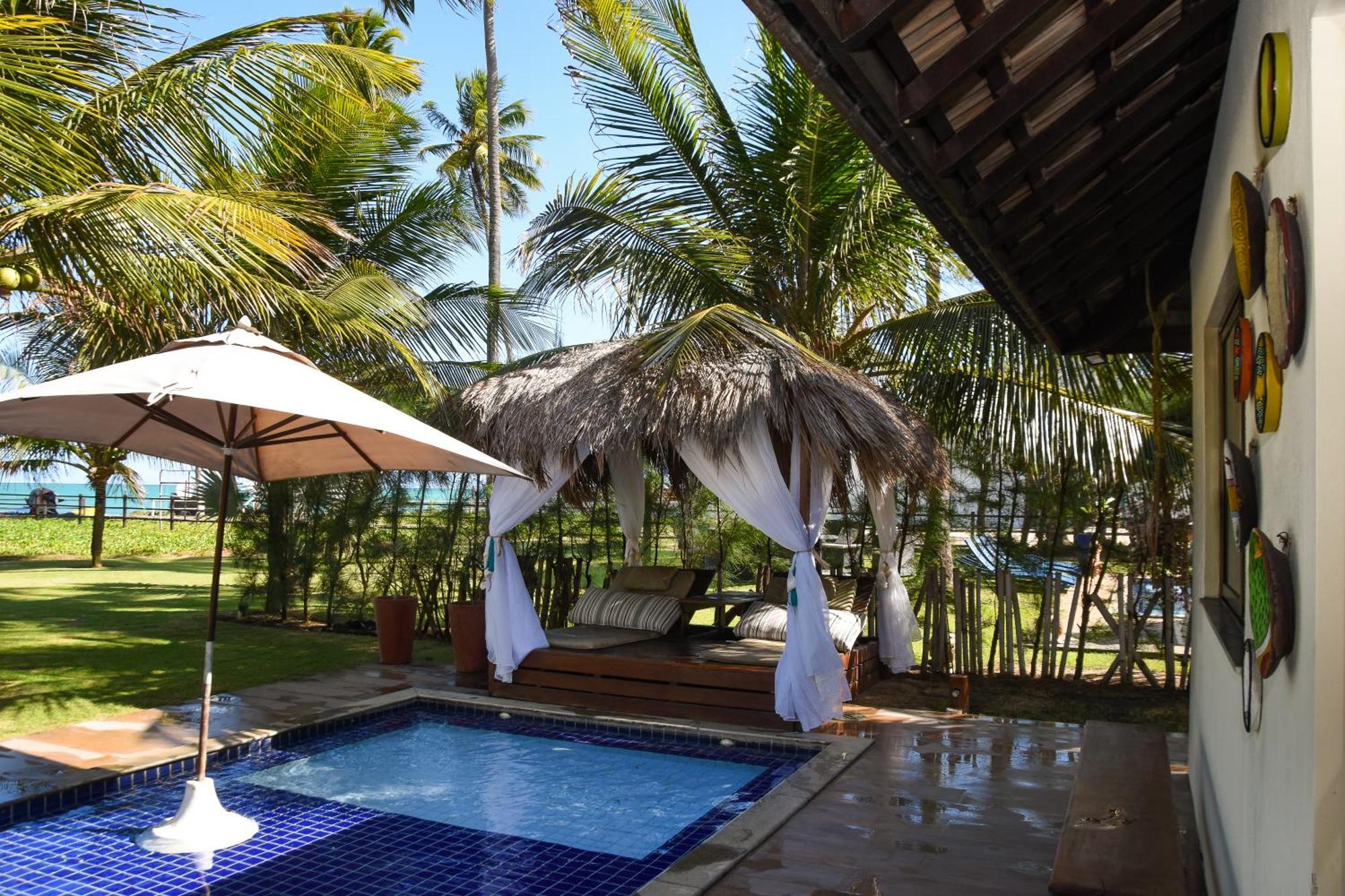 Bangalo Luxo Beira Mar Carneiros Beach Resort プライア・ドス・カルネイロス エクステリア 写真