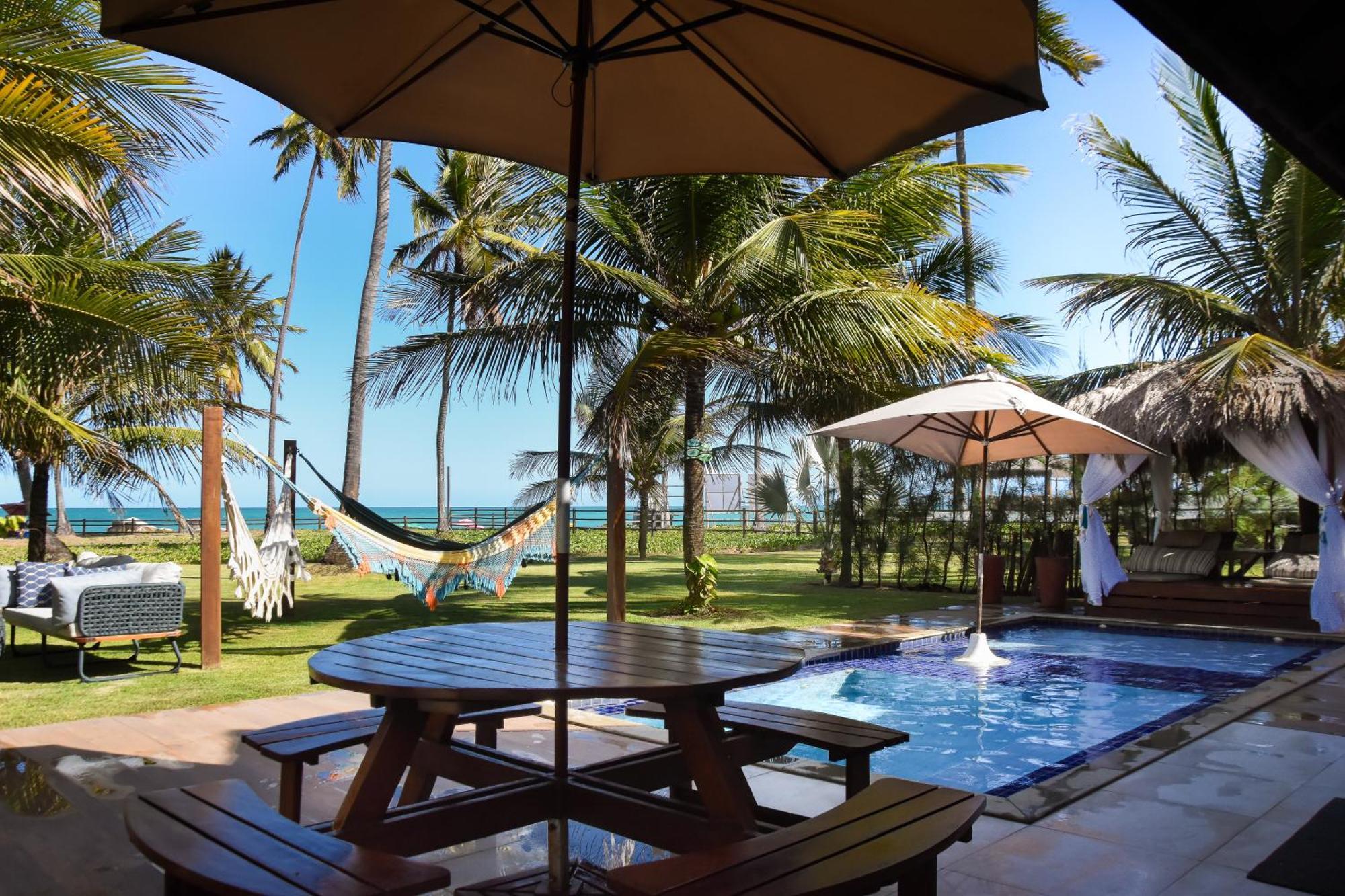 Bangalo Luxo Beira Mar Carneiros Beach Resort プライア・ドス・カルネイロス エクステリア 写真