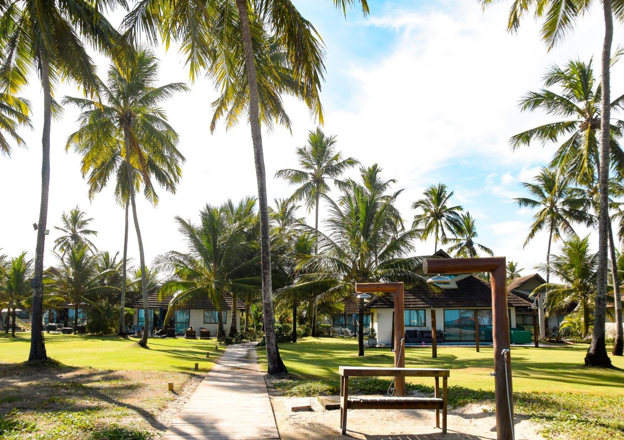 Bangalo Luxo Beira Mar Carneiros Beach Resort プライア・ドス・カルネイロス エクステリア 写真